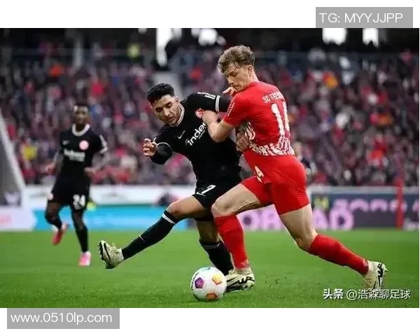 德甲联赛精彩对决竞争激烈球队成功逼平拜仁慕尼黑